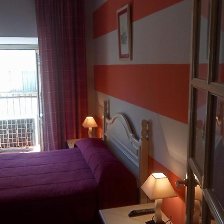 Hostal Trujillo Luaran gambar