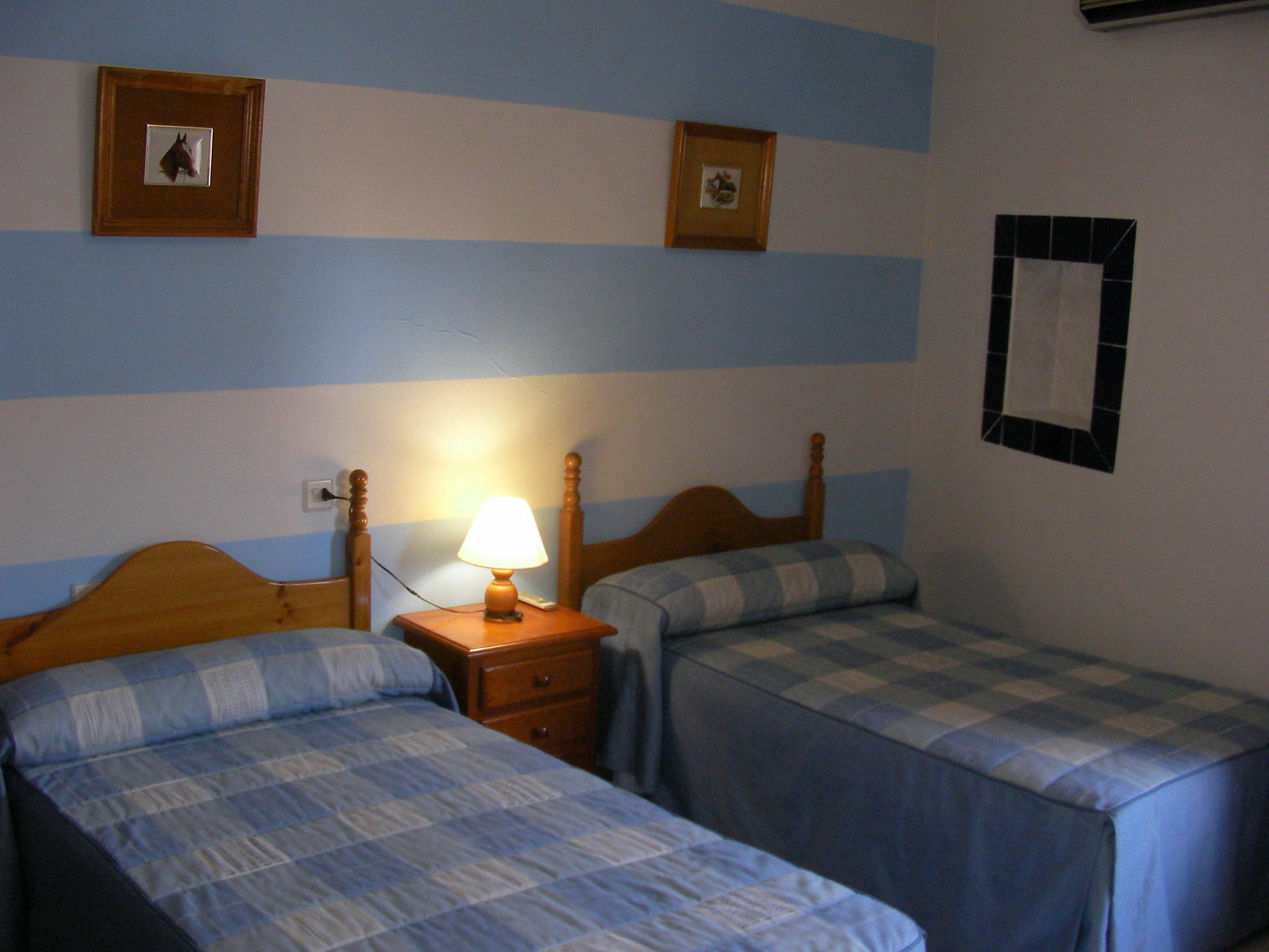Hostal Trujillo Luaran gambar